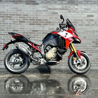 2023 Ducati Multistrada V4 Pikes Peak