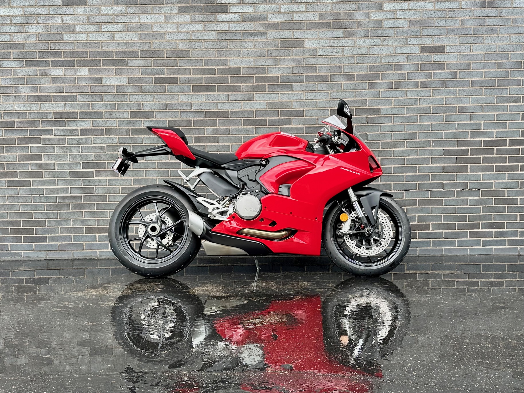 24 Panigale V2  Ducati Detroit