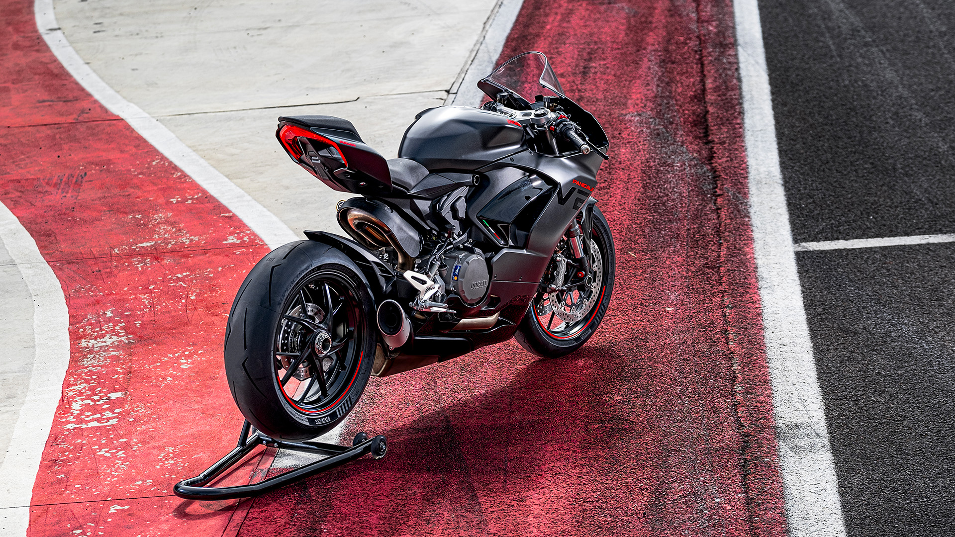 ’24 Panigale V2 Black Ducati Detroit