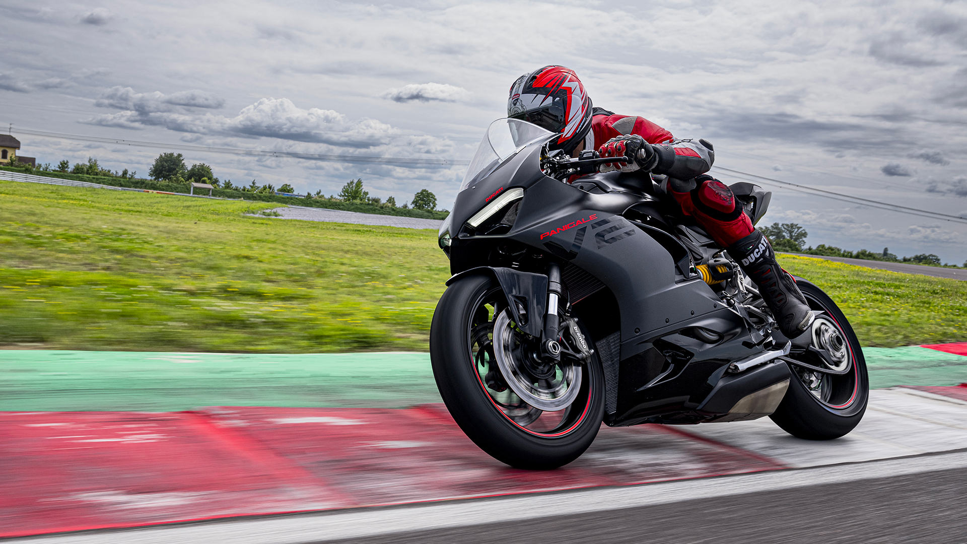 ducati panigale black