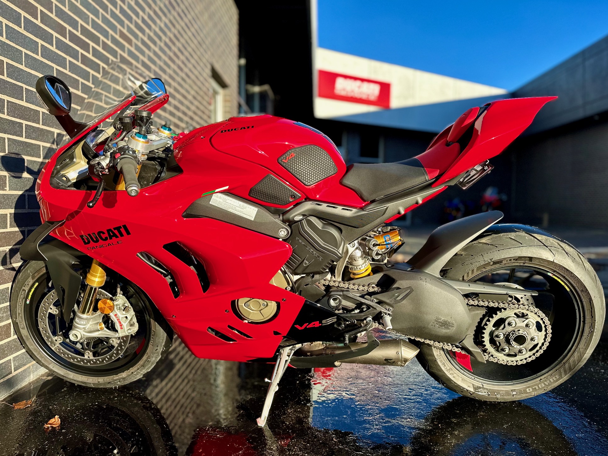 23 Ducati Panigale V4 S | Ducati Detroit