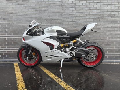 2021 Ducati Panigale V2 - Image 20