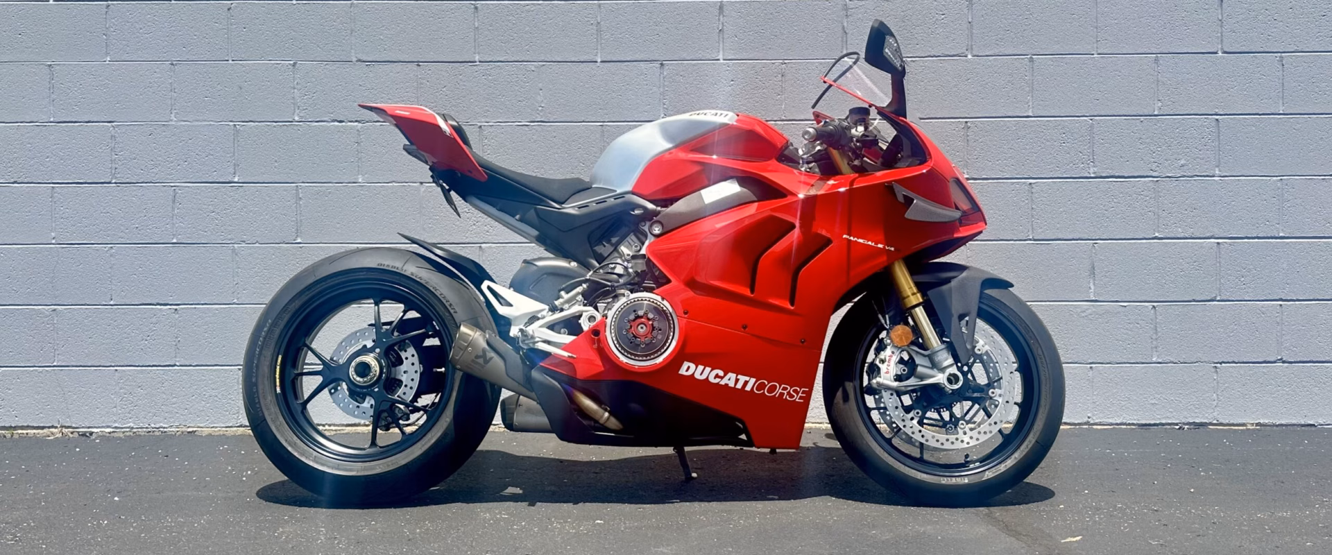 19′ Ducati Panigale V4 R