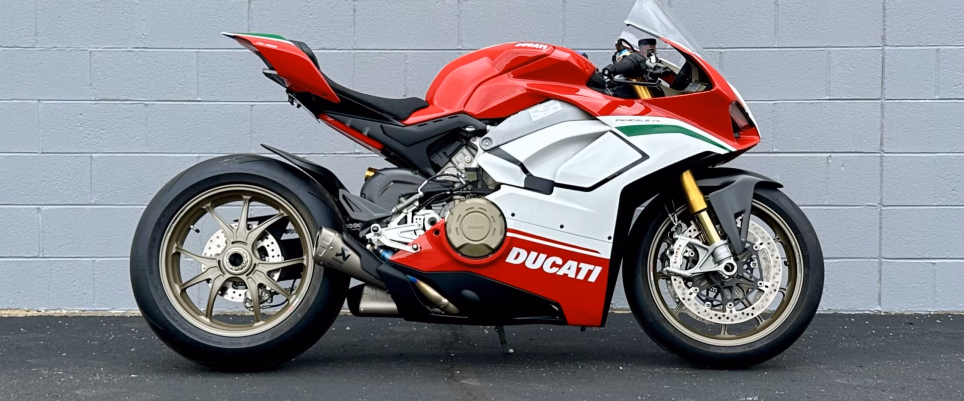 ’18 Ducati Panigale V4 Speciale
