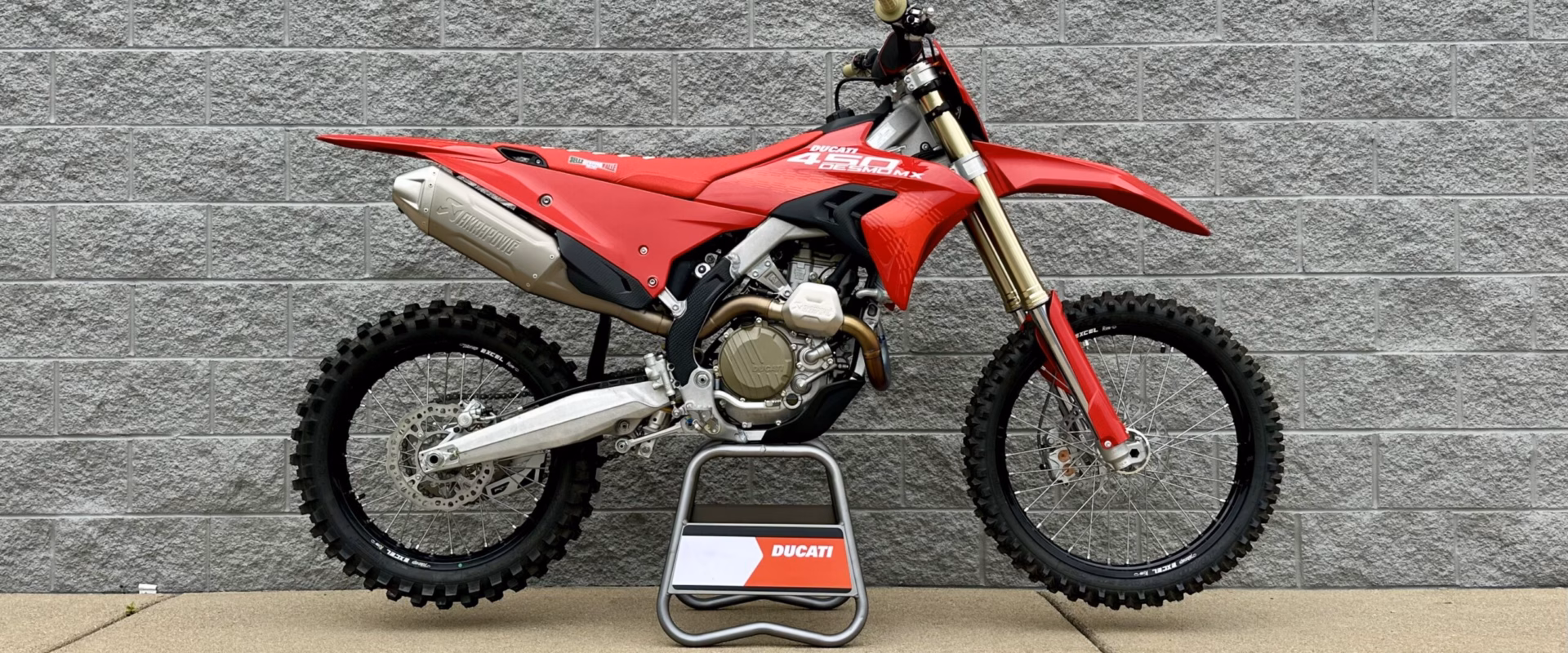 Desmo450 MX Demo Unit – 3.5 Hours