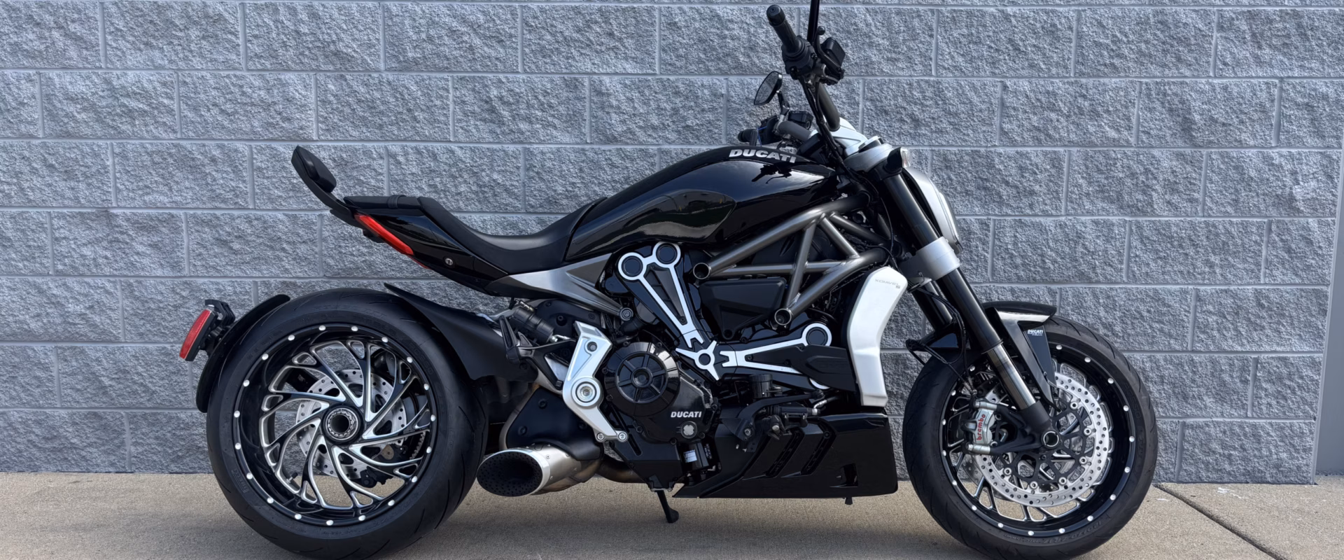 2017 X-Diavel S