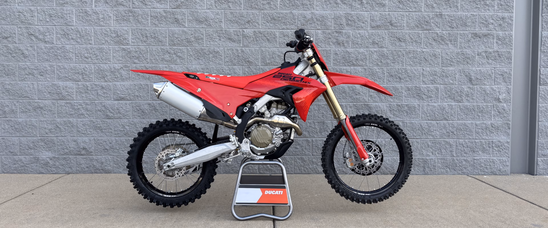 DESMO250 MX